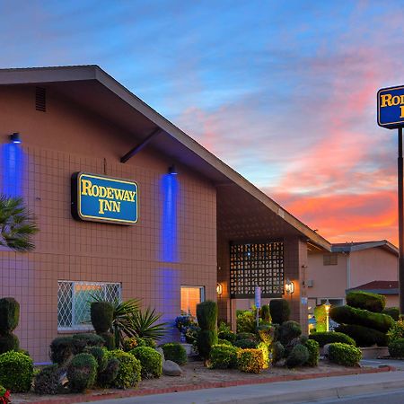 Rodeway Inn Near University-Gateway To Yosemite Мърсед Екстериор снимка