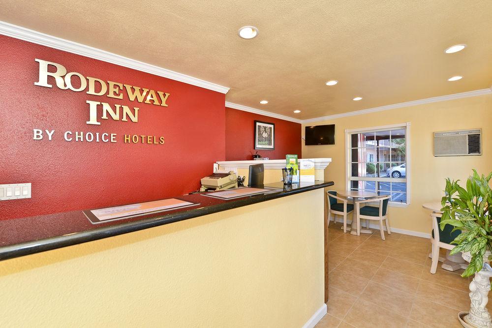 Rodeway Inn Near University-Gateway To Yosemite Мърсед Екстериор снимка
