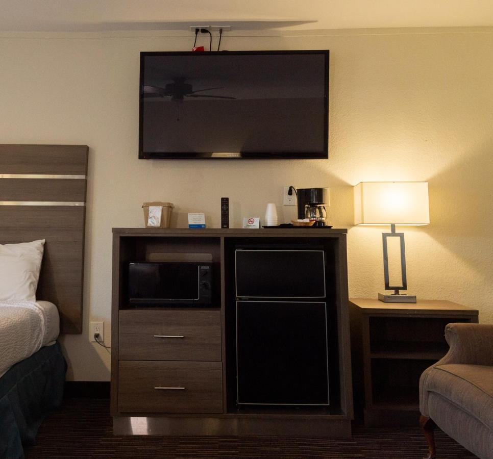 Rodeway Inn Near University-Gateway To Yosemite Мърсед Екстериор снимка