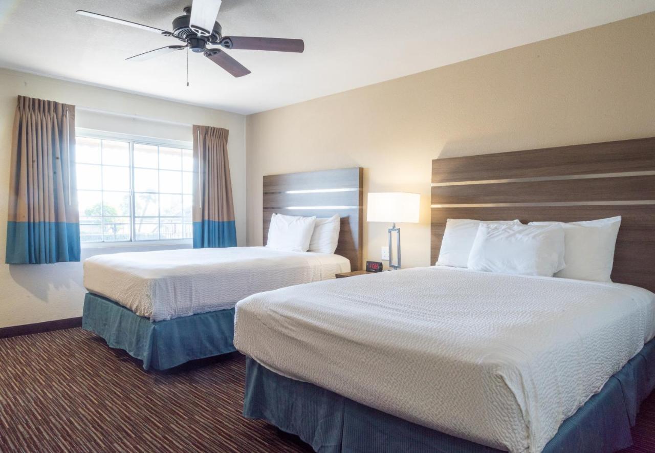 Rodeway Inn Near University-Gateway To Yosemite Мърсед Екстериор снимка