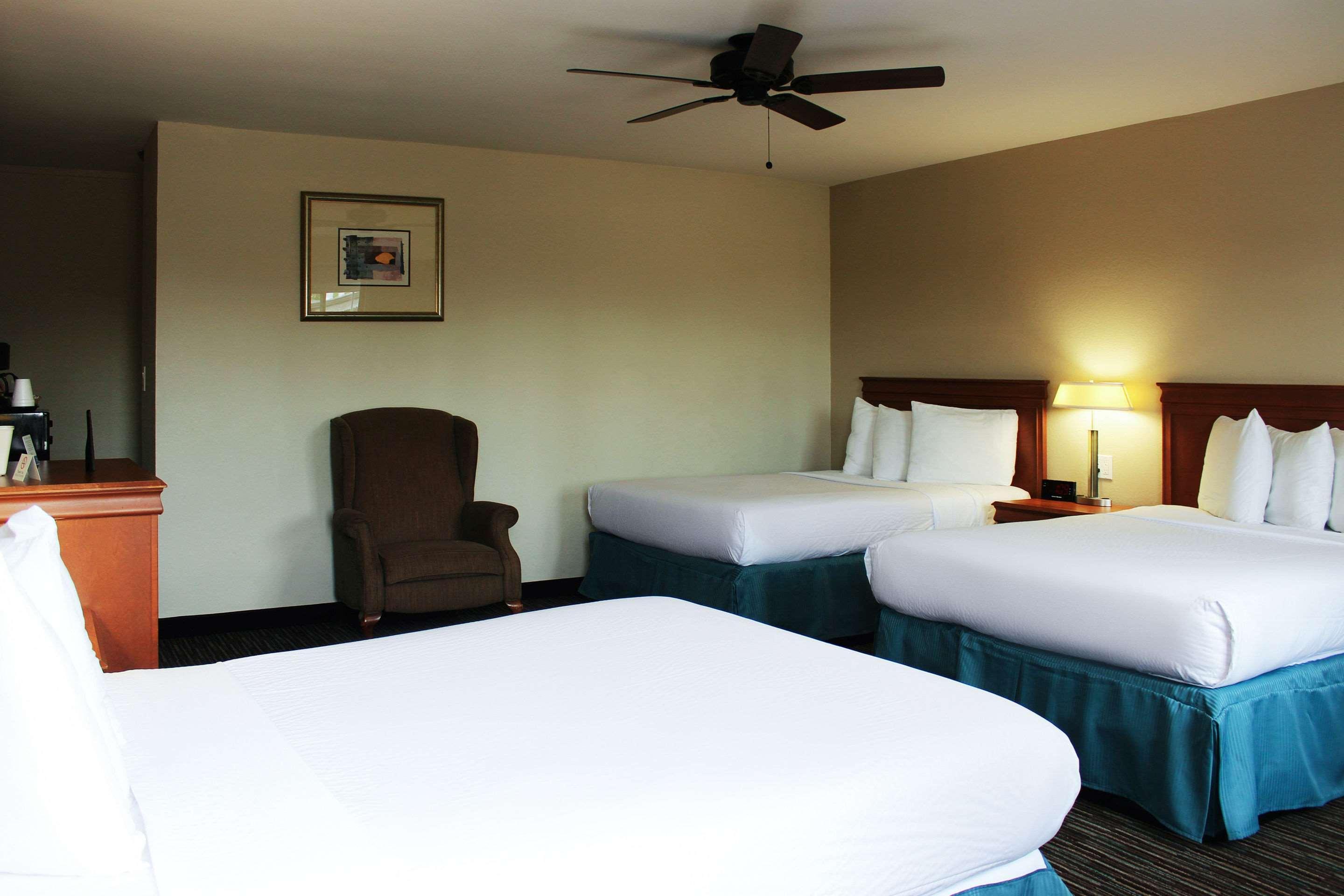 Rodeway Inn Near University-Gateway To Yosemite Мърсед Екстериор снимка