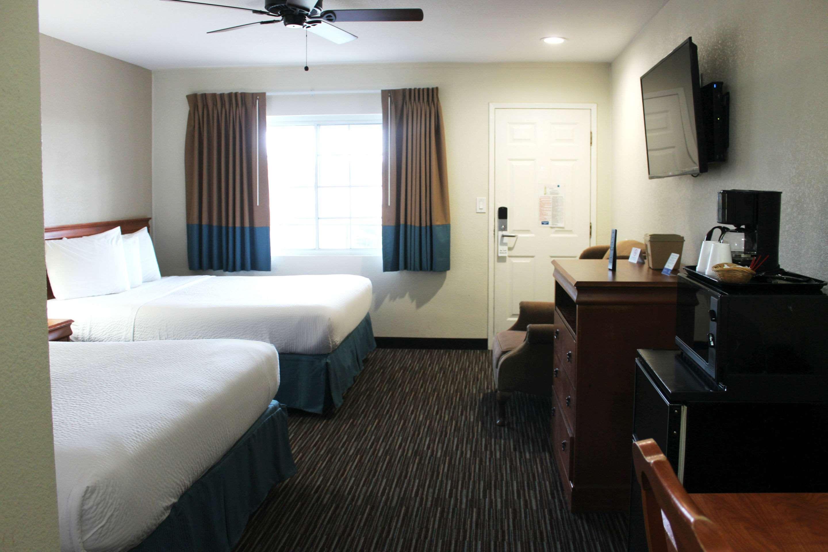 Rodeway Inn Near University-Gateway To Yosemite Мърсед Екстериор снимка