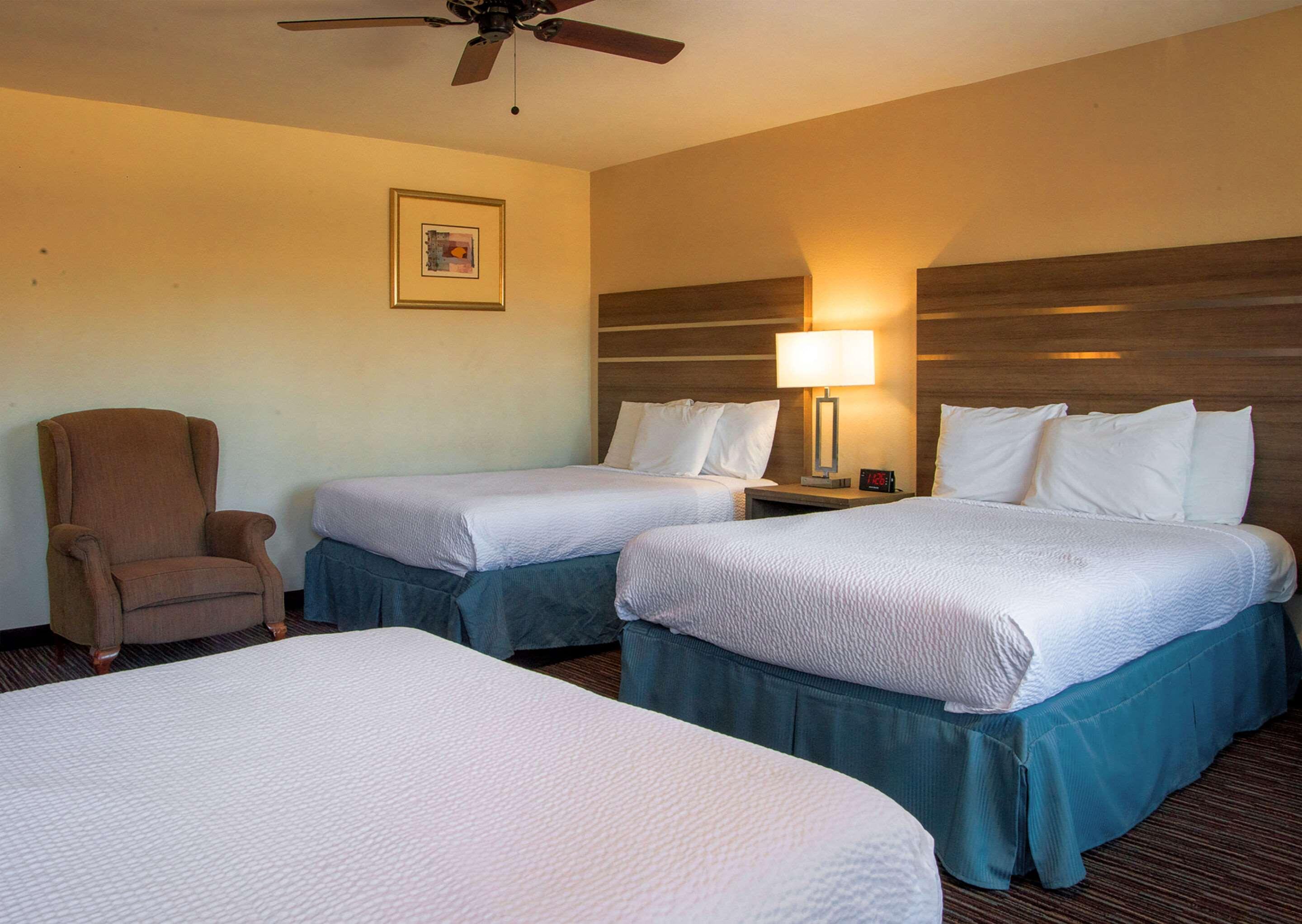 Rodeway Inn Near University-Gateway To Yosemite Мърсед Екстериор снимка